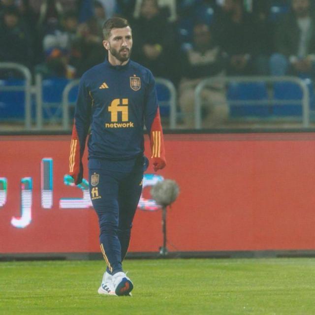 九游体育-西班牙第1左后卫伤别世界杯，又从巴萨挖人真的好？